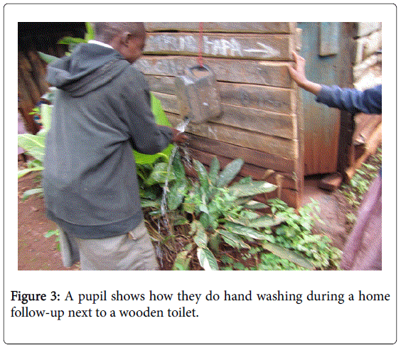 Child-adolescent-behaviour-a-pupil-hand-washing